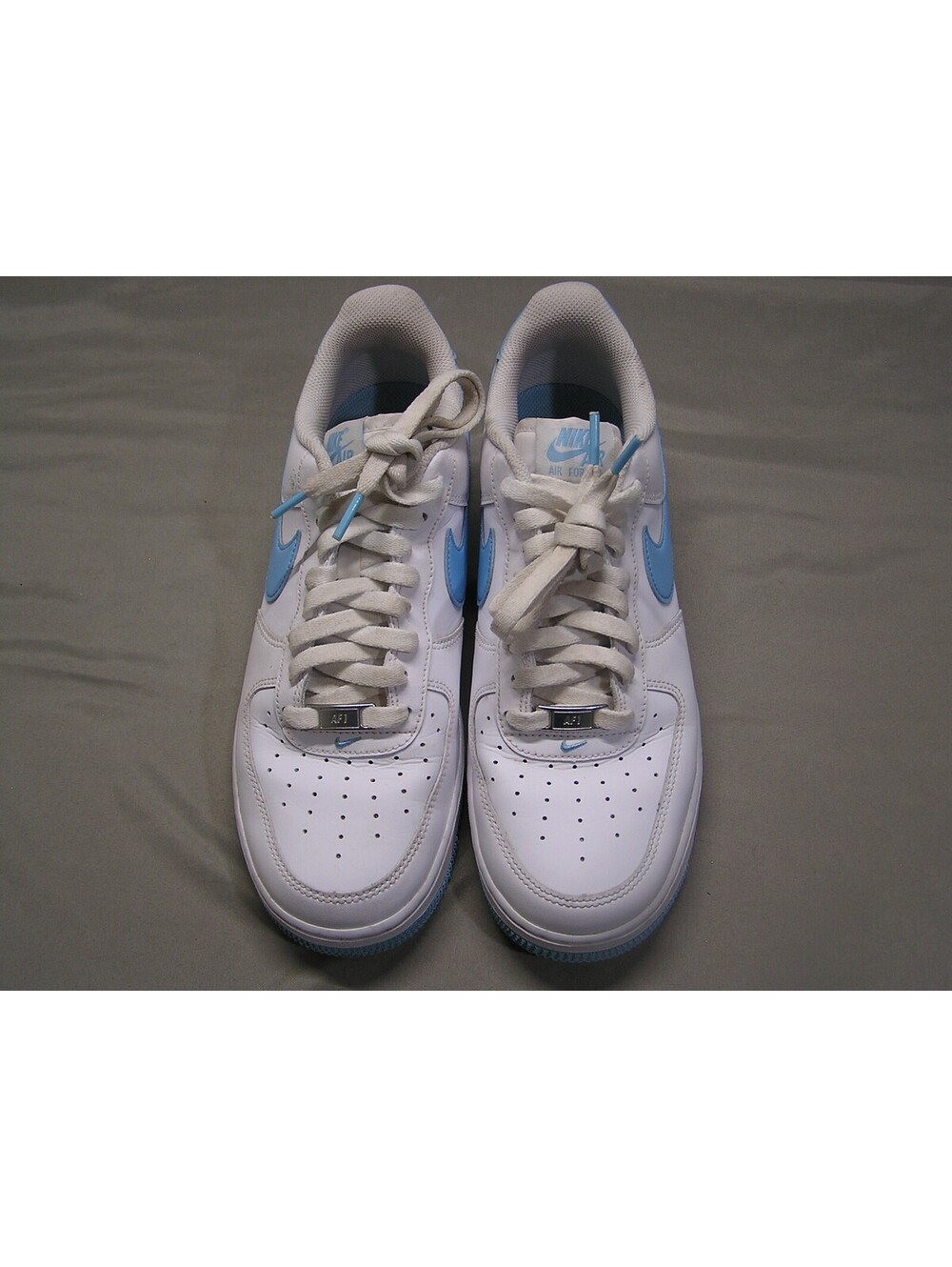 Nike Air Force 1 Low Men’s Size 9 White and Light Blue Sneakers